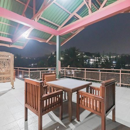 Reddoorz Plus At Hotel Griya Astoeti Bogor Exteriér fotografie