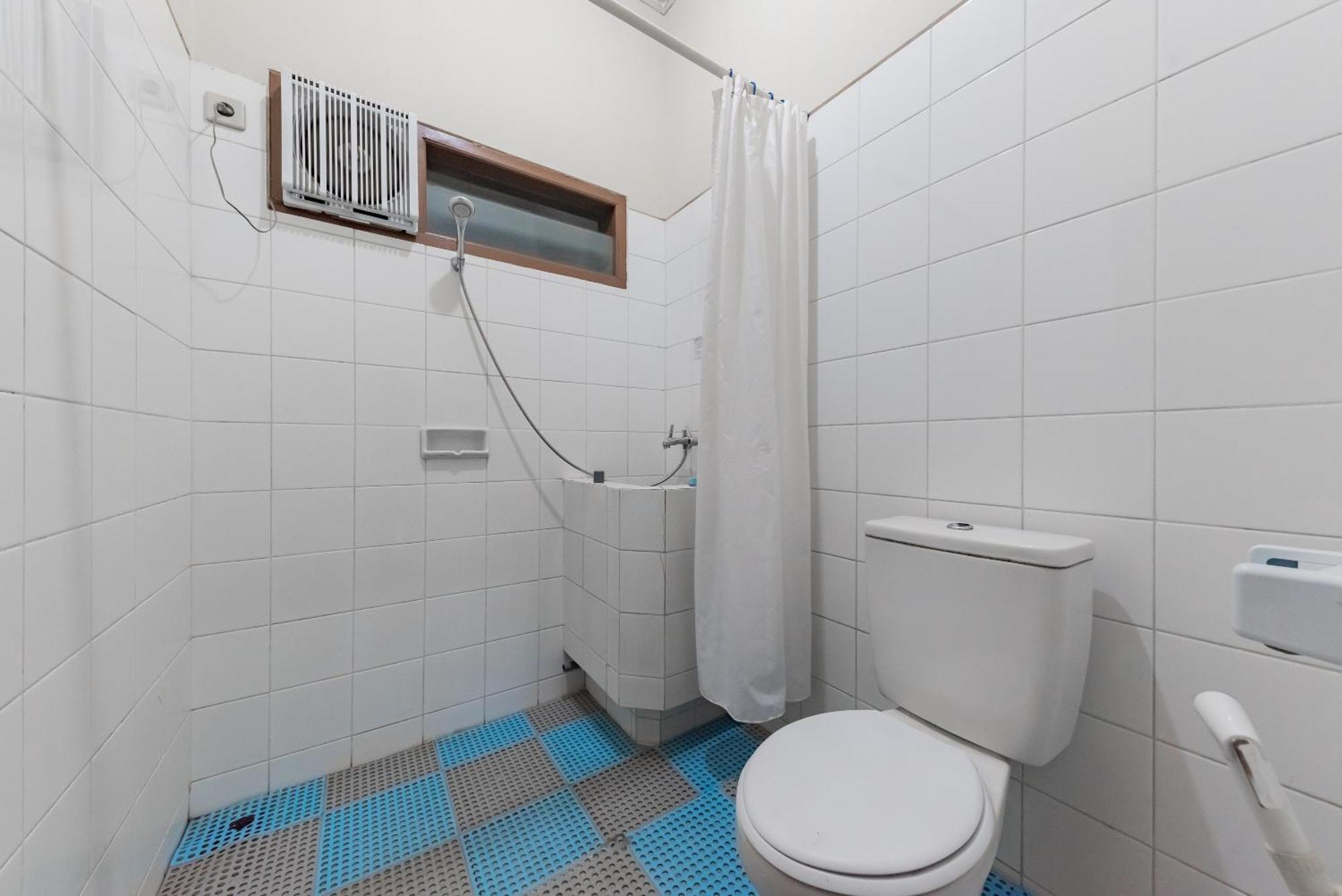 Reddoorz Plus At Hotel Griya Astoeti Bogor Exteriér fotografie