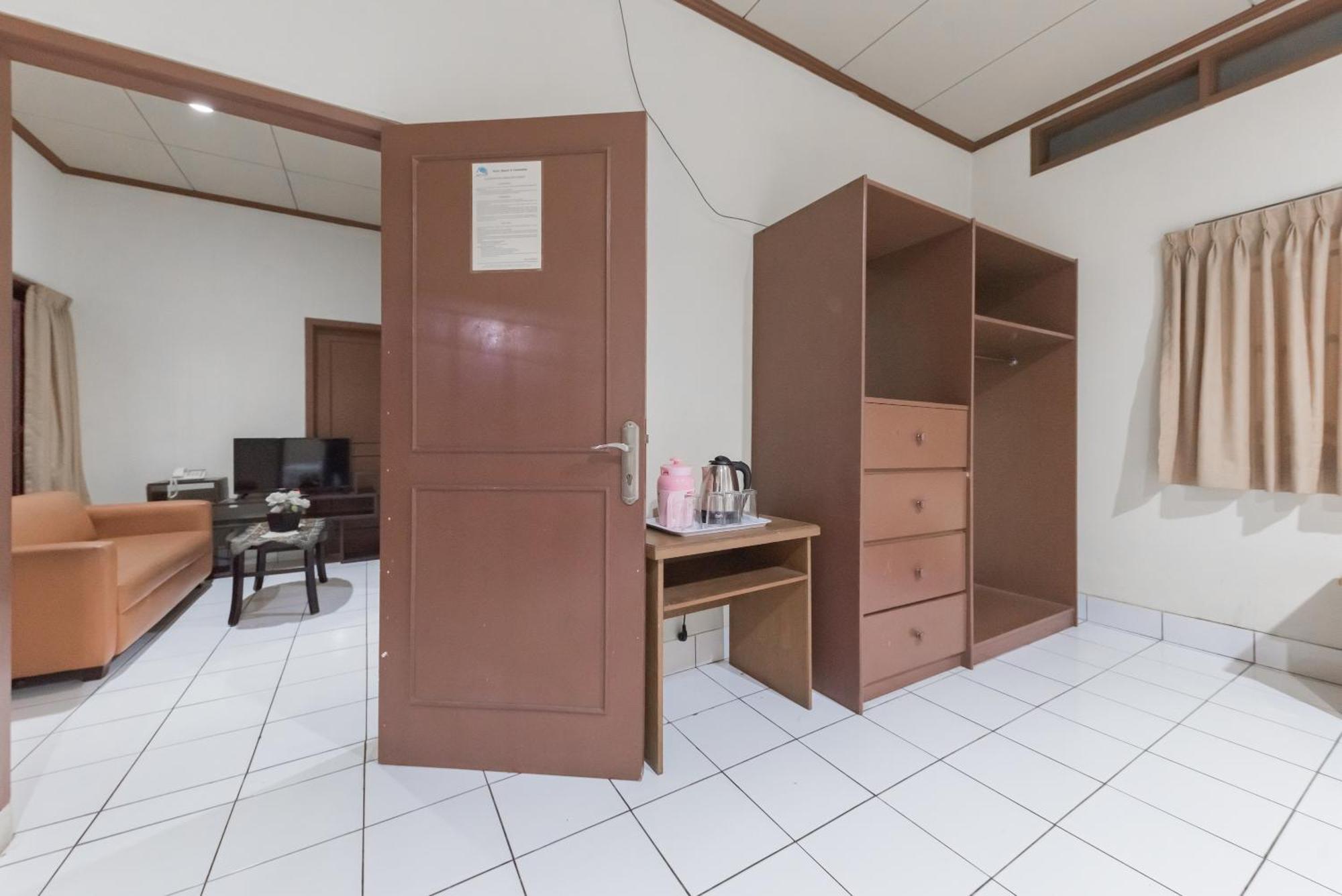 Reddoorz Plus At Hotel Griya Astoeti Bogor Exteriér fotografie